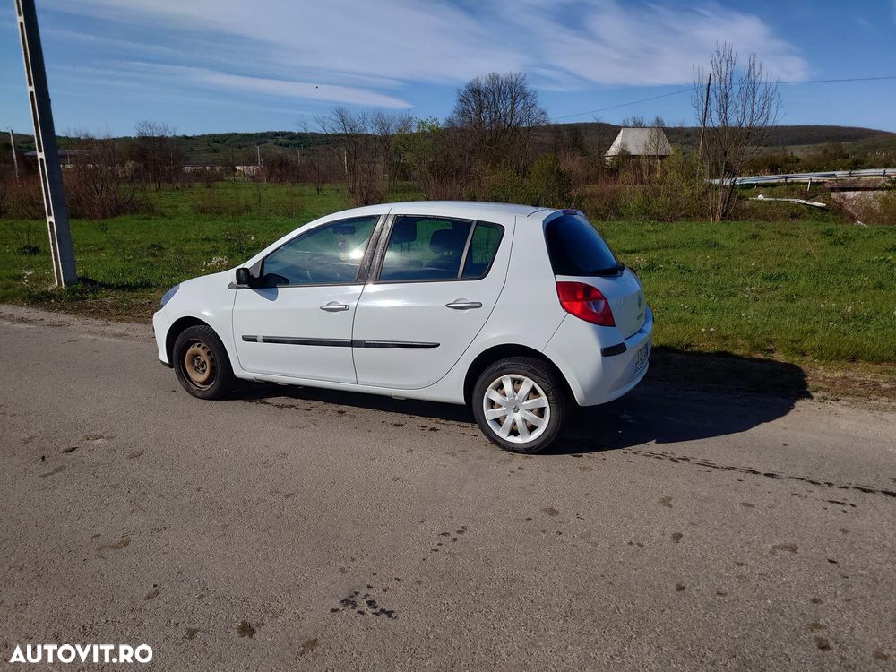 Renault Clio 1.2 Authentique - 9