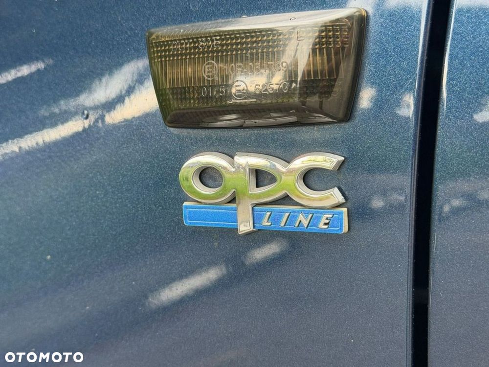 Opel Insignia 2.0 Turbo Sport - 13