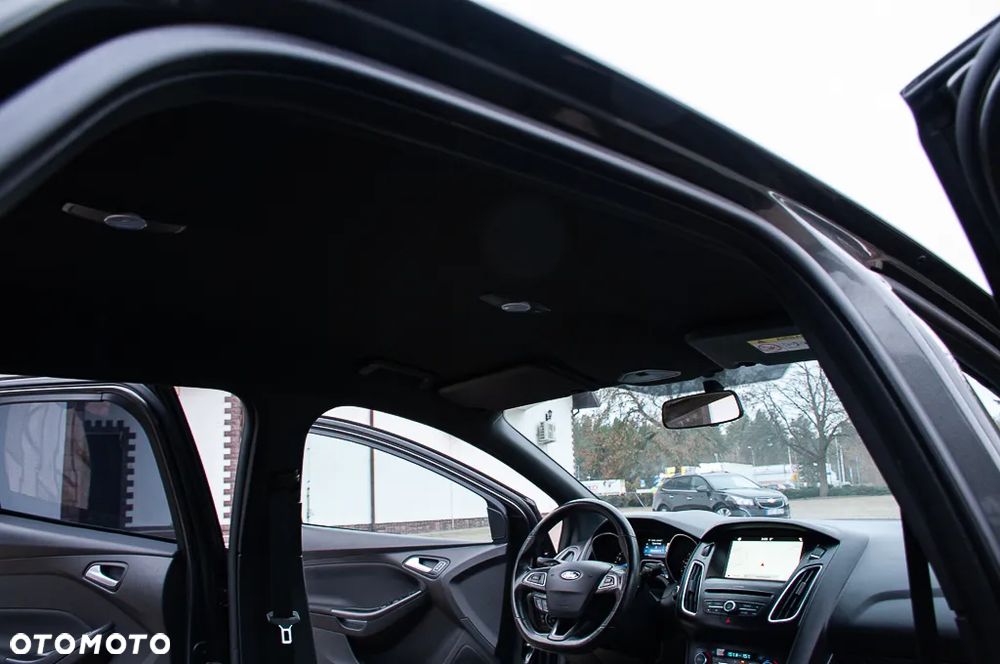 Ford Focus 1.5 EcoBoost Titanium ASS - 14