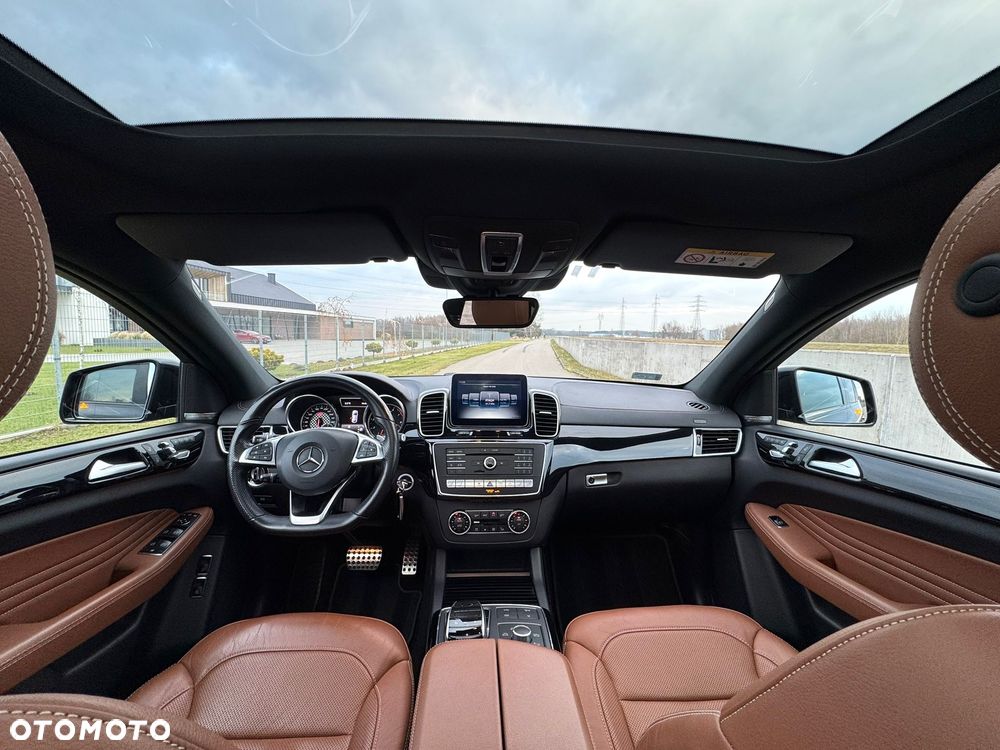 Mercedes-Benz GLE - 12