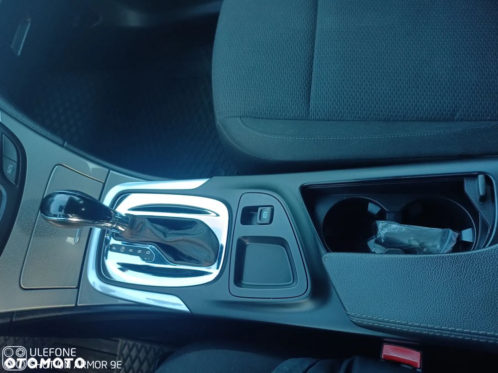 Opel Insignia - 35