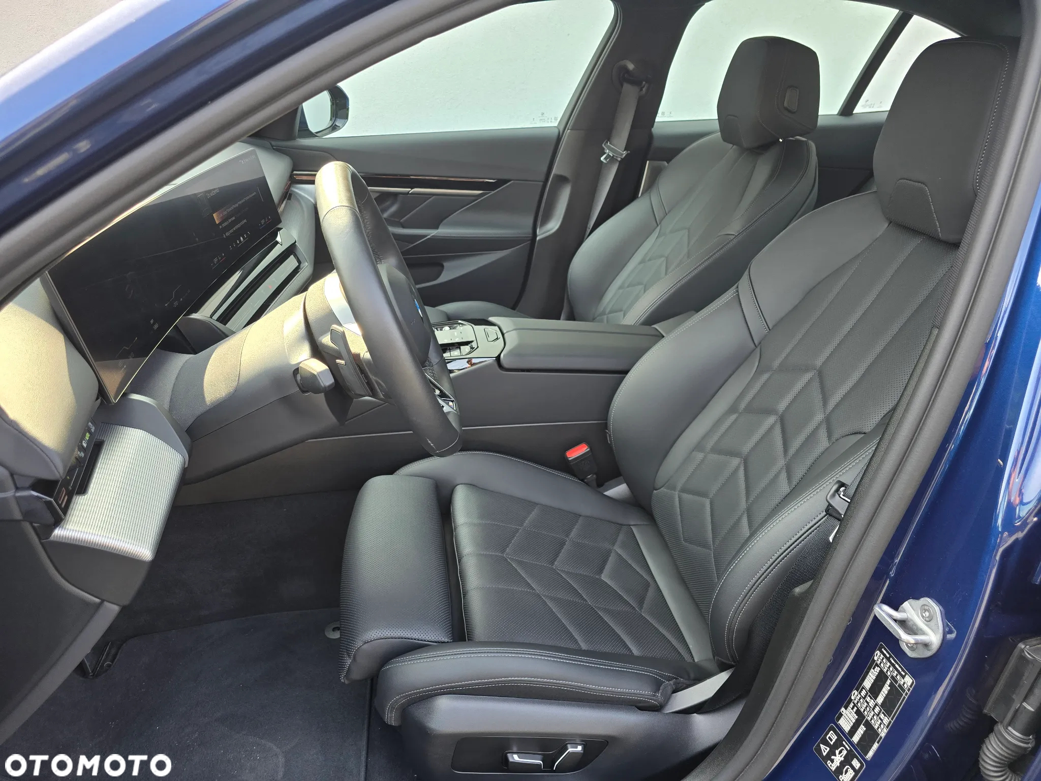 BMW Seria 5 520d xDrive - 6