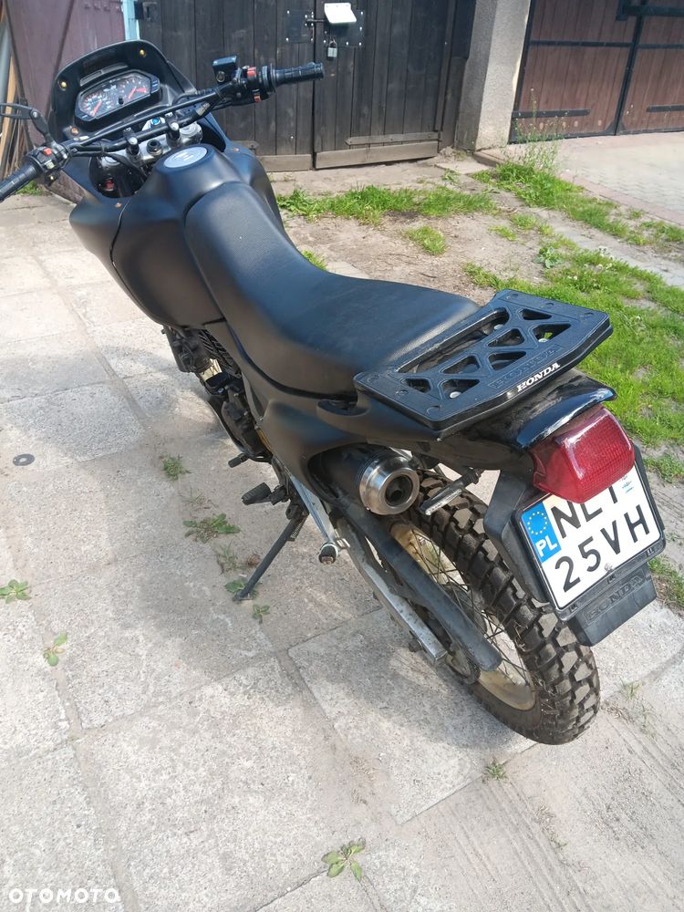 Honda NX - 9