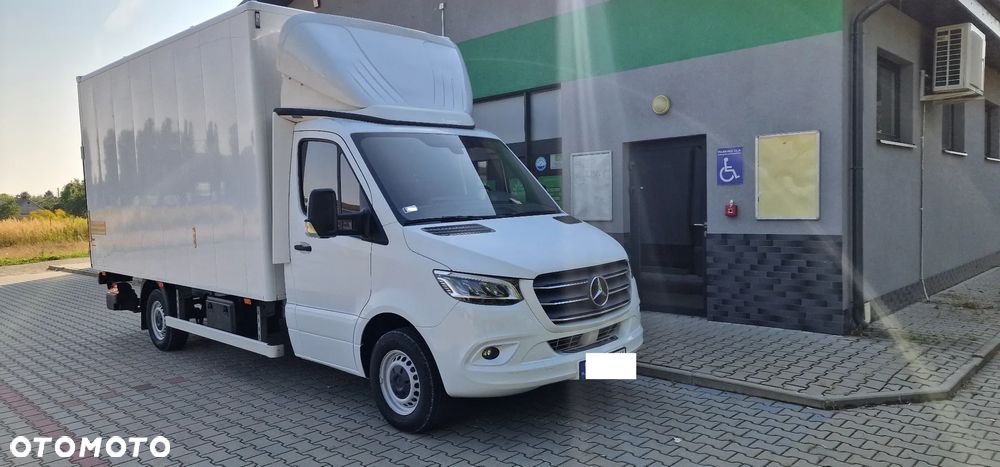 Mercedes-Benz Sprinter - 5