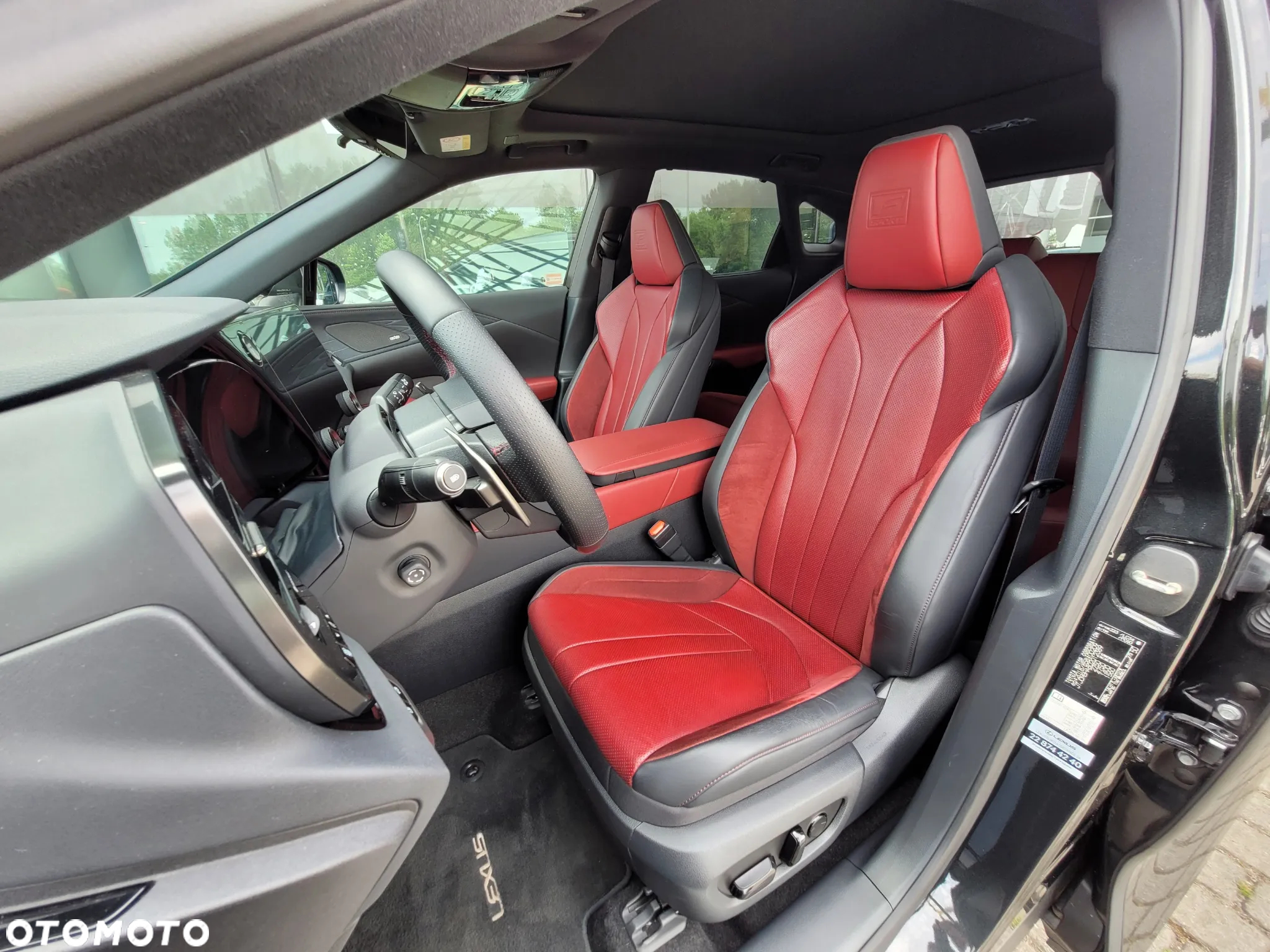Lexus RX 500h F Sport - 12