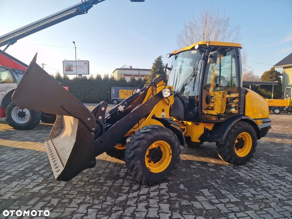 JCB 406 B - 11