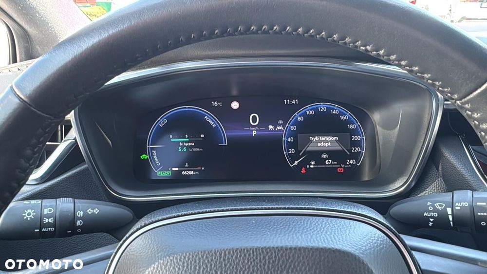 Toyota Corolla 1.8 Hybrid Style - 24