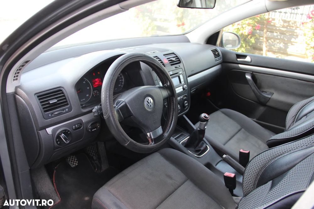 Volkswagen Golf 1.9 TDI DPF Goal - 11