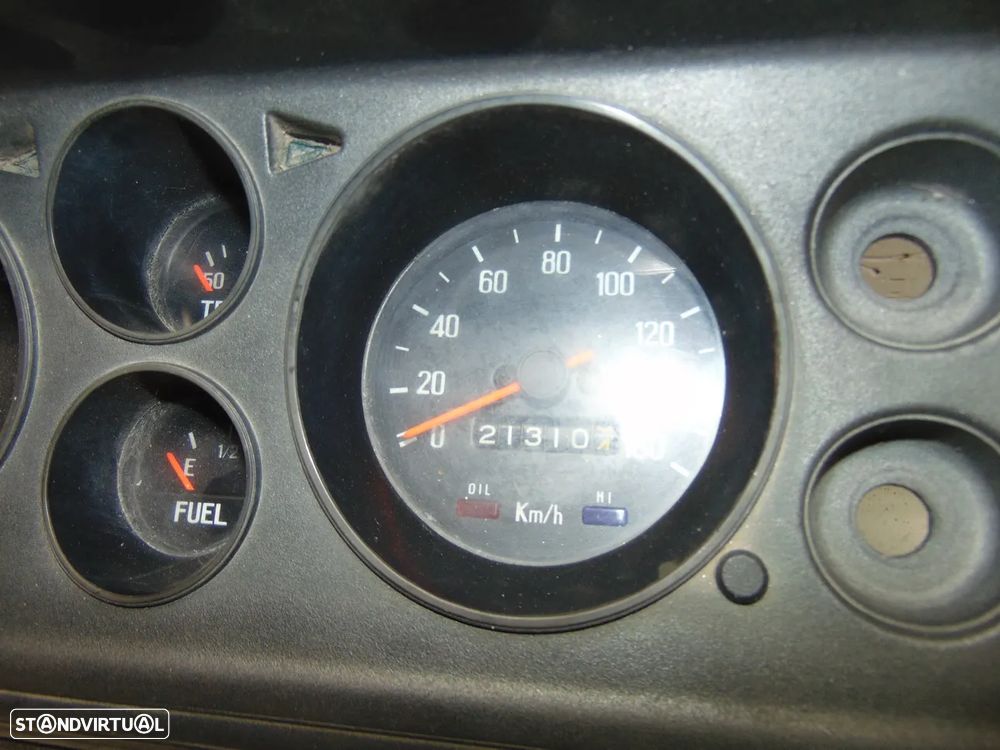 Datsun 100A conta kilómetros - 4