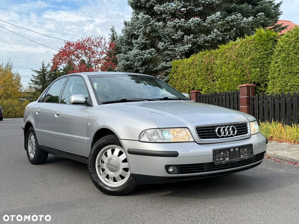 Audi A4 Limousine