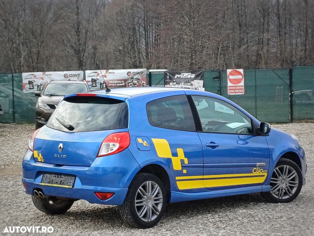 Renault Clio - 2