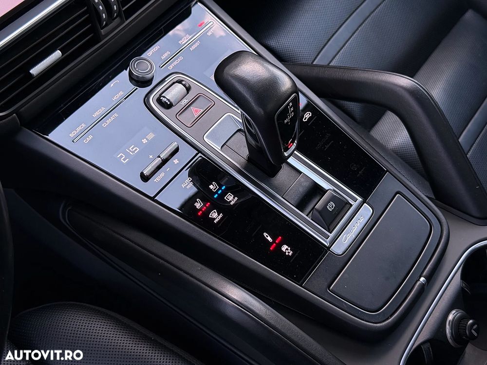 Porsche Cayenne Coupe Tiptronic S Platinum Edition - 14