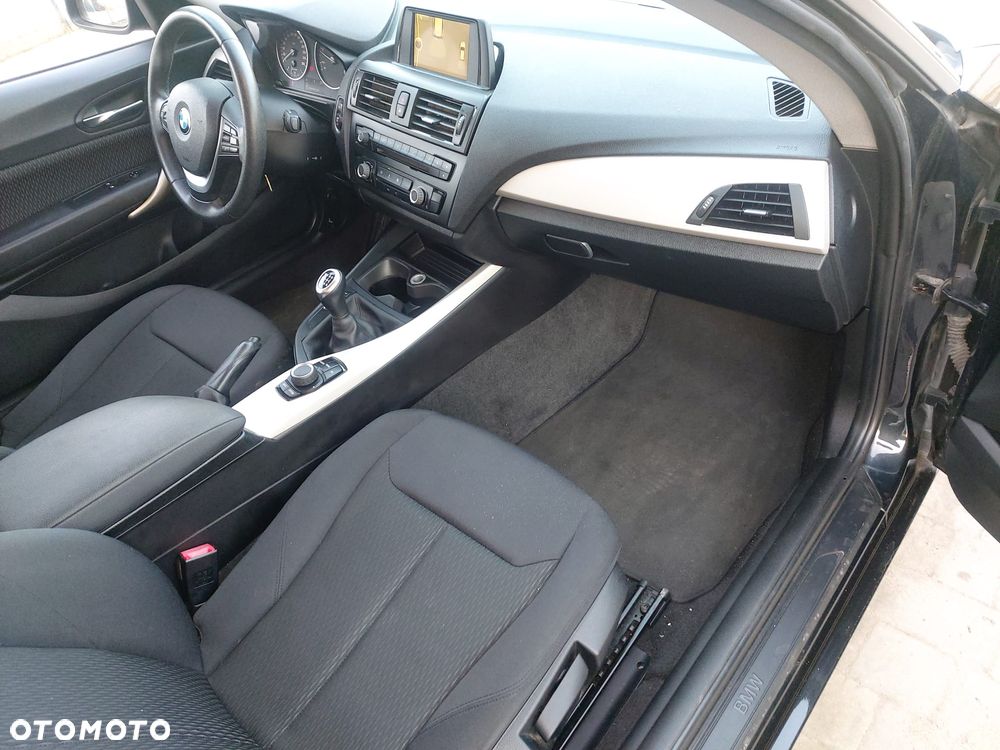 BMW Seria 1 116d EfficientDynamics - 9