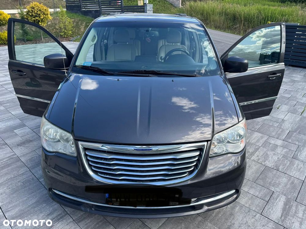 Chrysler Town & Country 3.6 Limited - 1