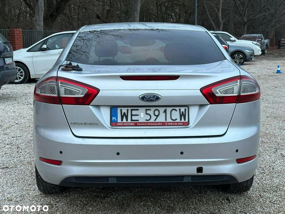 Ford Mondeo 1.6 T Ambiente - 4