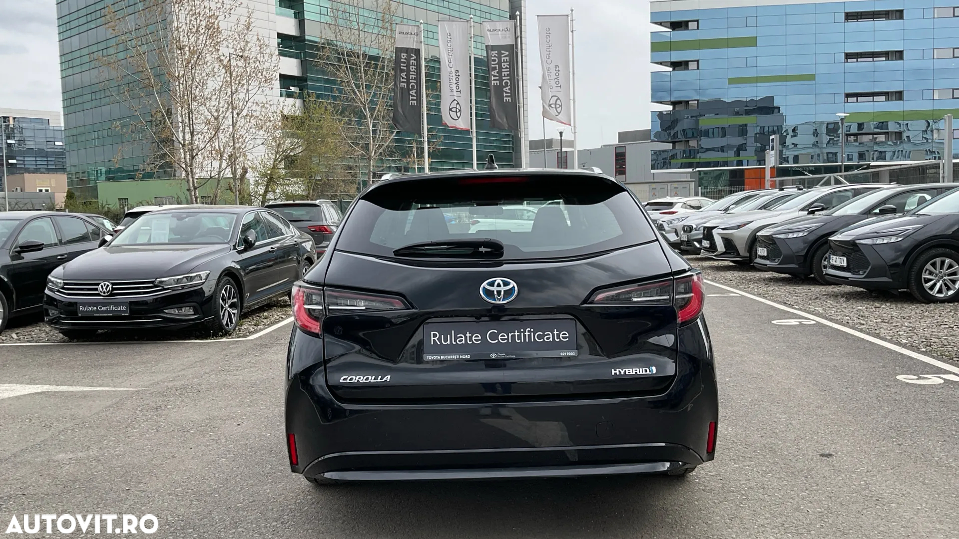 Toyota Corolla 1.8 Hybrid Touring Sports Business Edition - 2