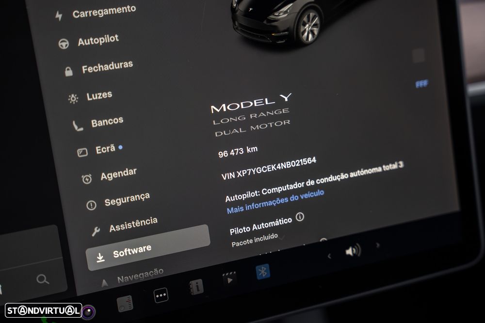 Tesla Model Y Long Range Dual Motor AWD - 23