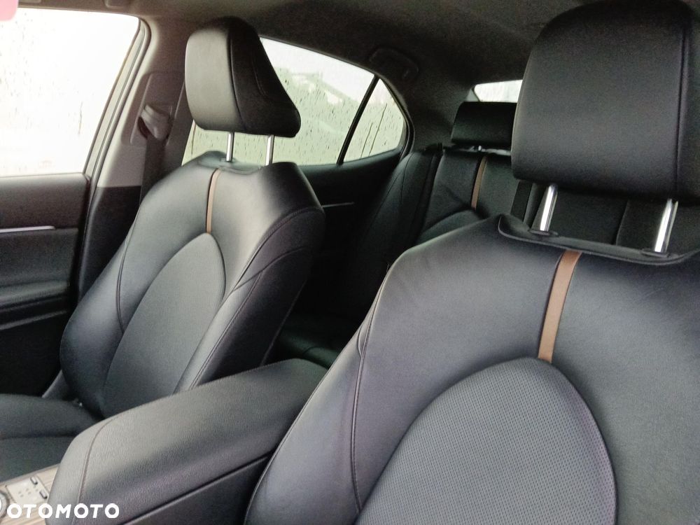 Toyota Camry 2.5 Hybrid Executive CVT - 15