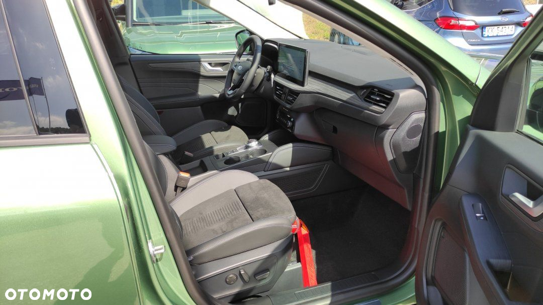 Ford Kuga - 12