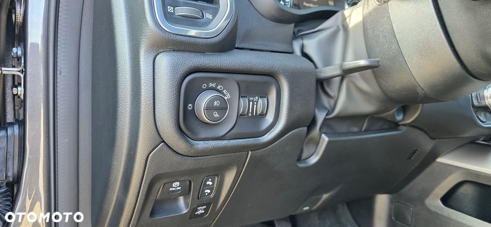Dodge RAM - 31