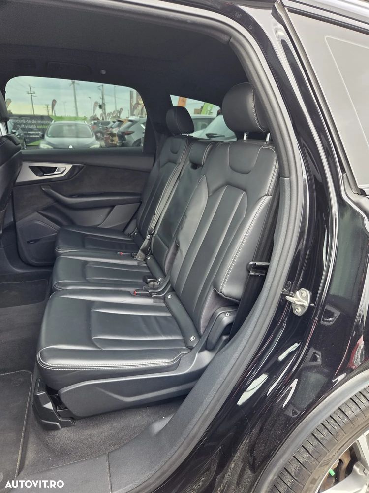 Audi Q7 - 7