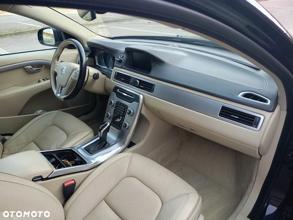Volvo V70 D4 Geartronic Summum - 9