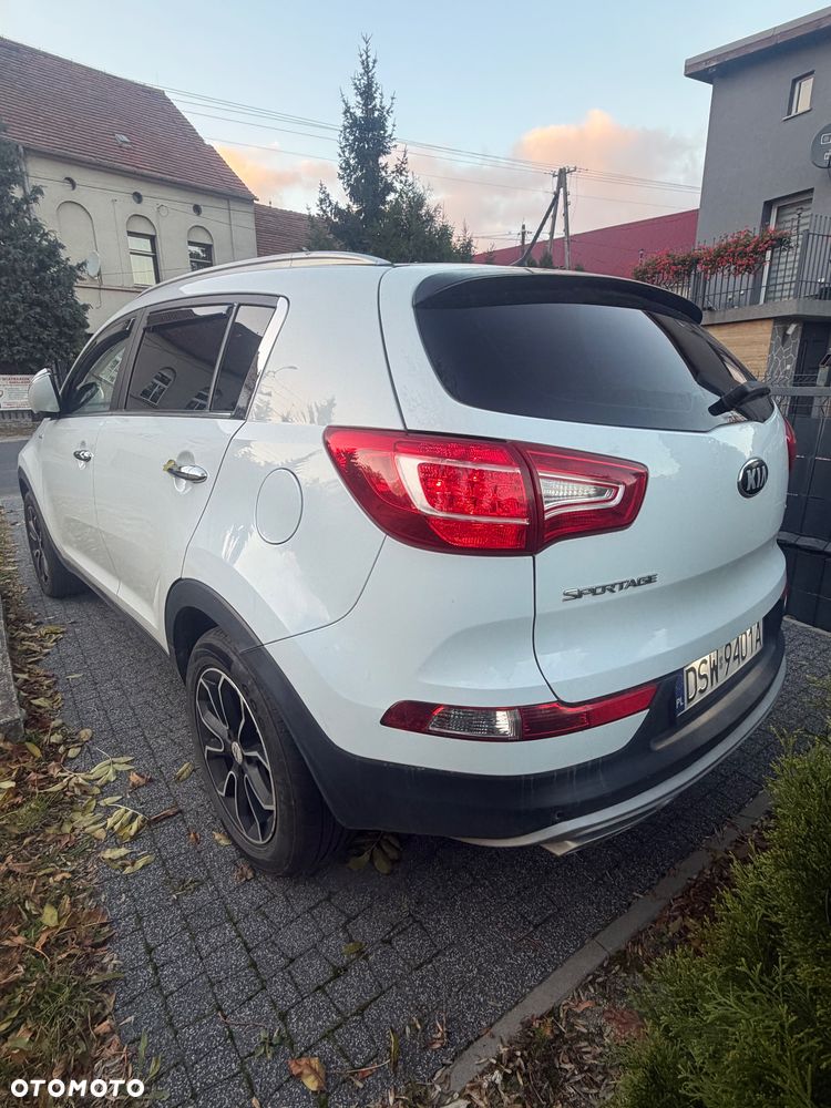 Kia Sportage 2.0 CRDI 4WD Automatik Vision - 5