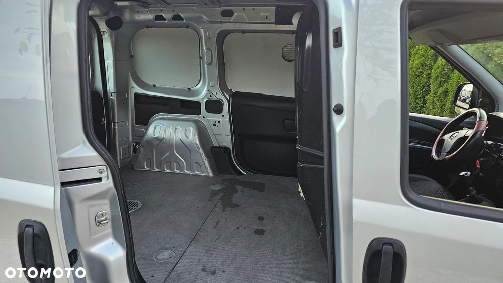 Opel Combo - 28