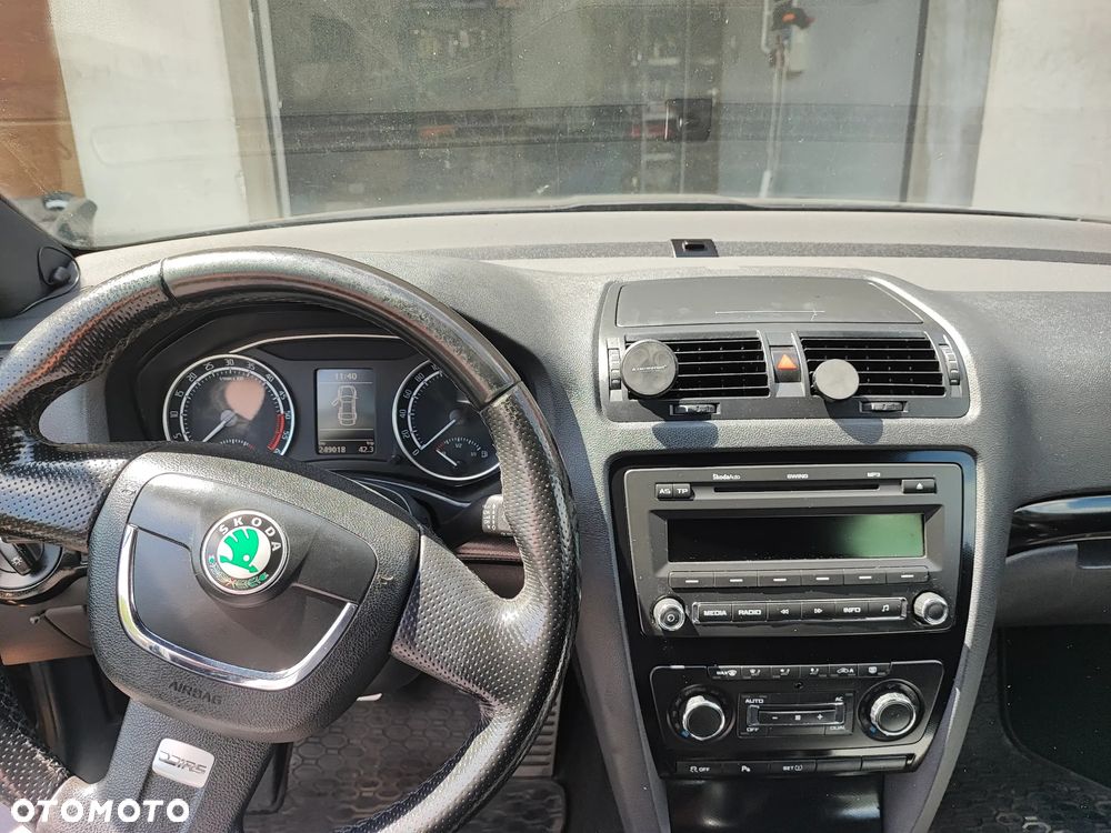 Skoda Octavia 2.0 TDI DPF RS - 9
