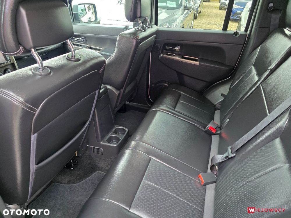 Jeep Cherokee - 18