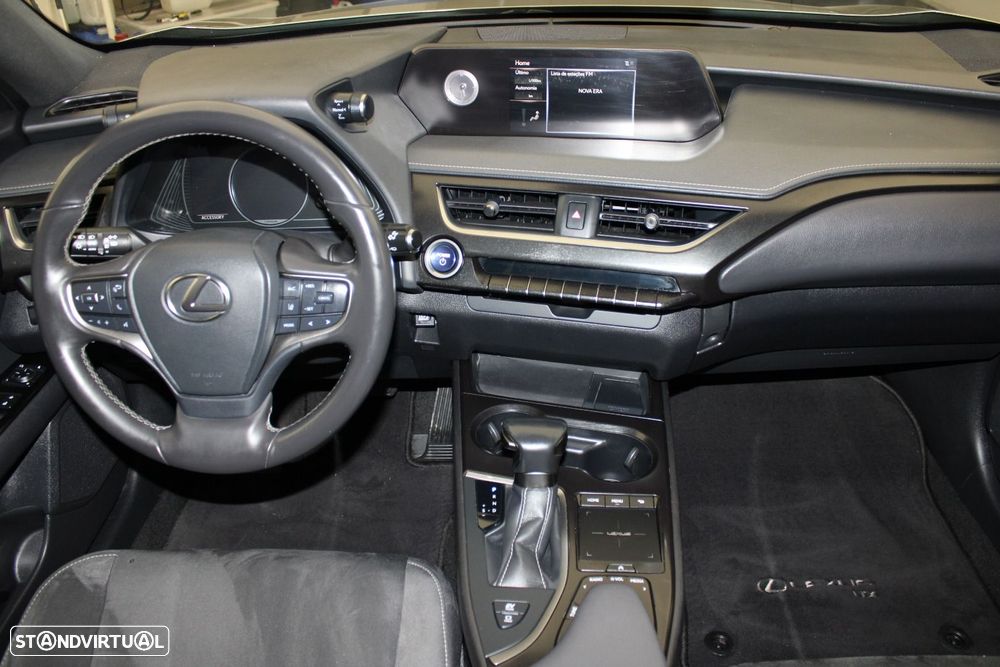 Lexus UX 250h Premium - 9