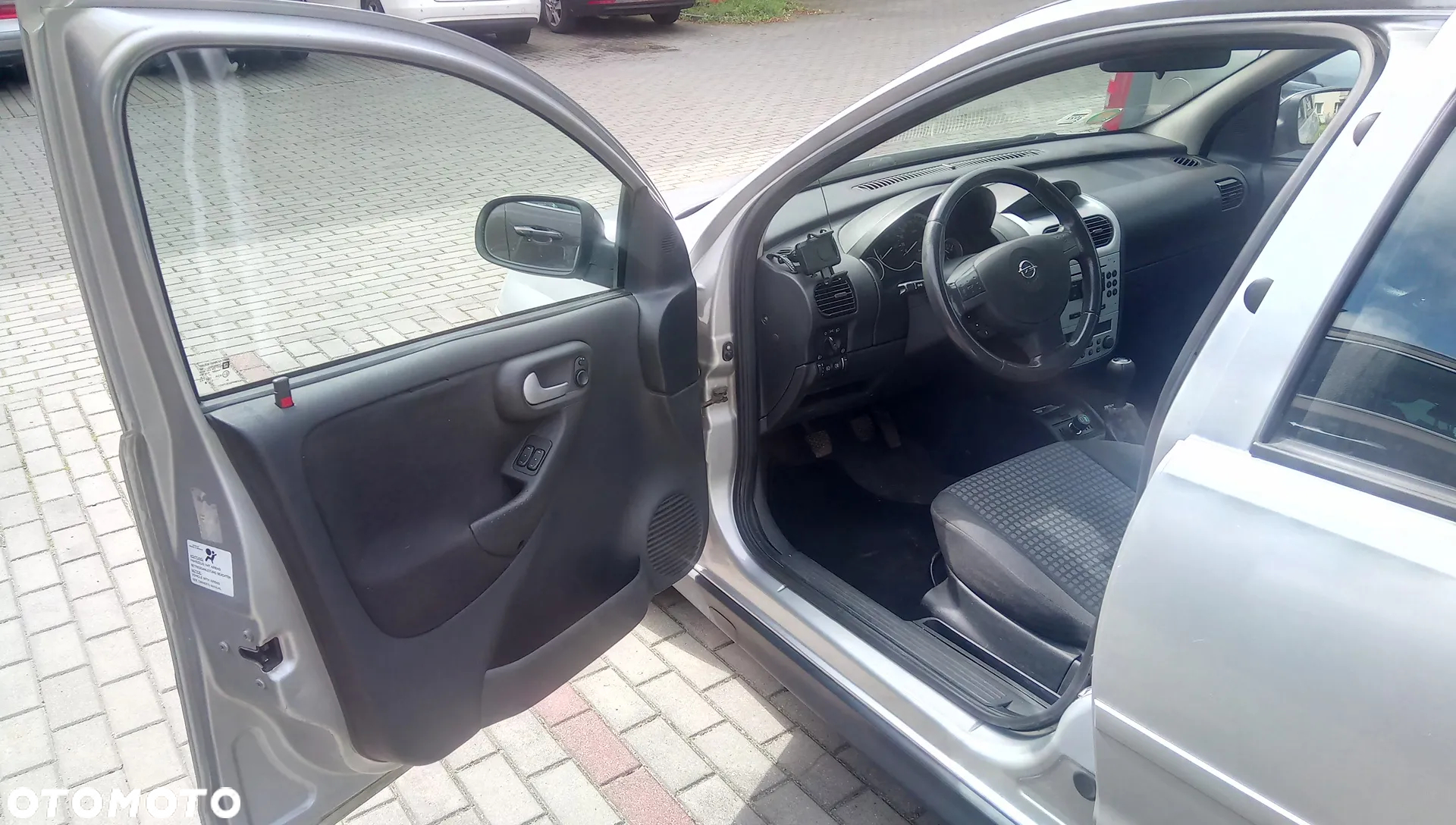 Opel Corsa 1.2 16V Essentia - 6