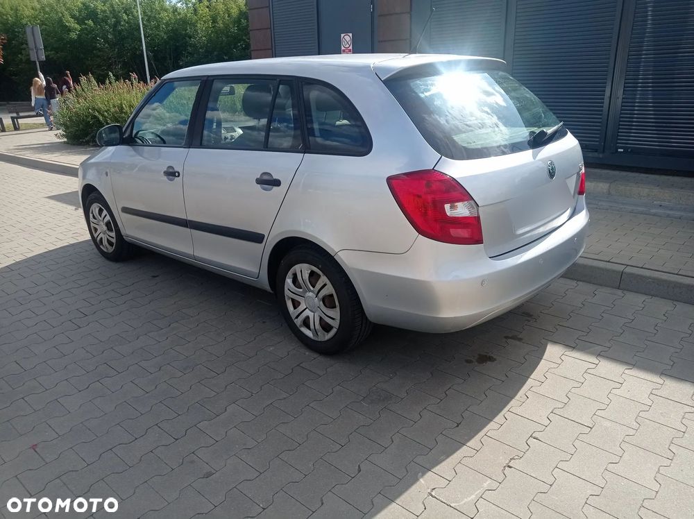 Skoda Fabia 1.4 16V Ambition - 2