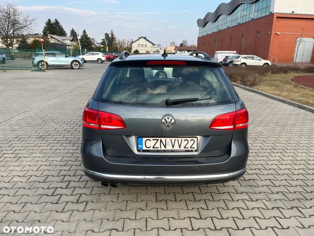 Volkswagen Passat 2.0 TDI Comfortline - 19