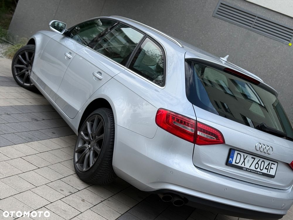 Audi A4 Avant - 32