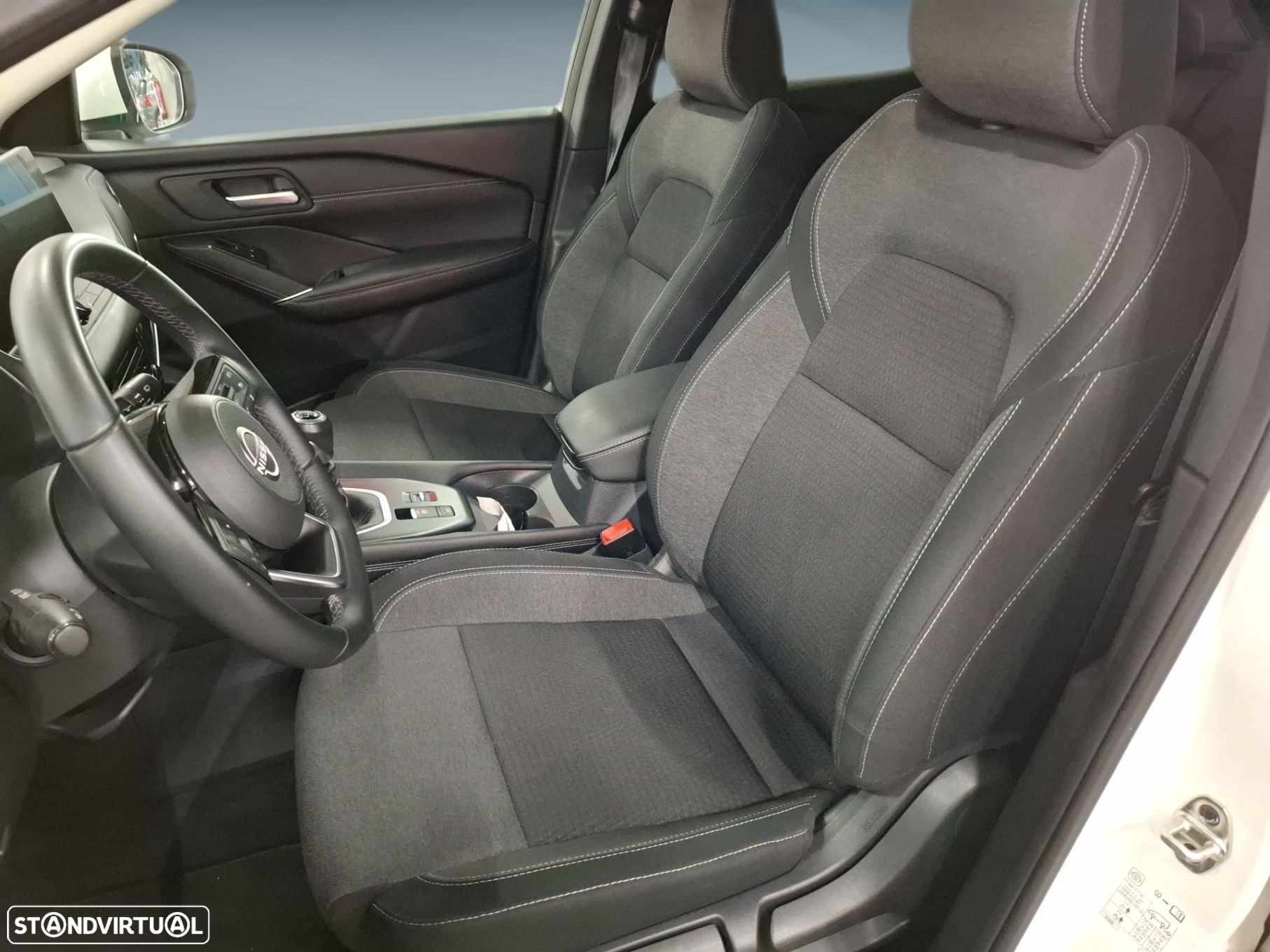 Nissan Qashqai 1.3 DIG-T N-Connecta LED+SKY - 11
