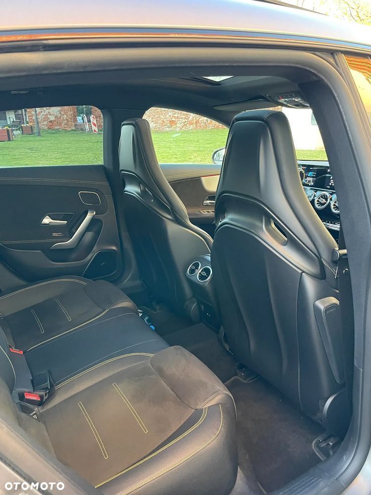 Mercedes-Benz CLA - 19