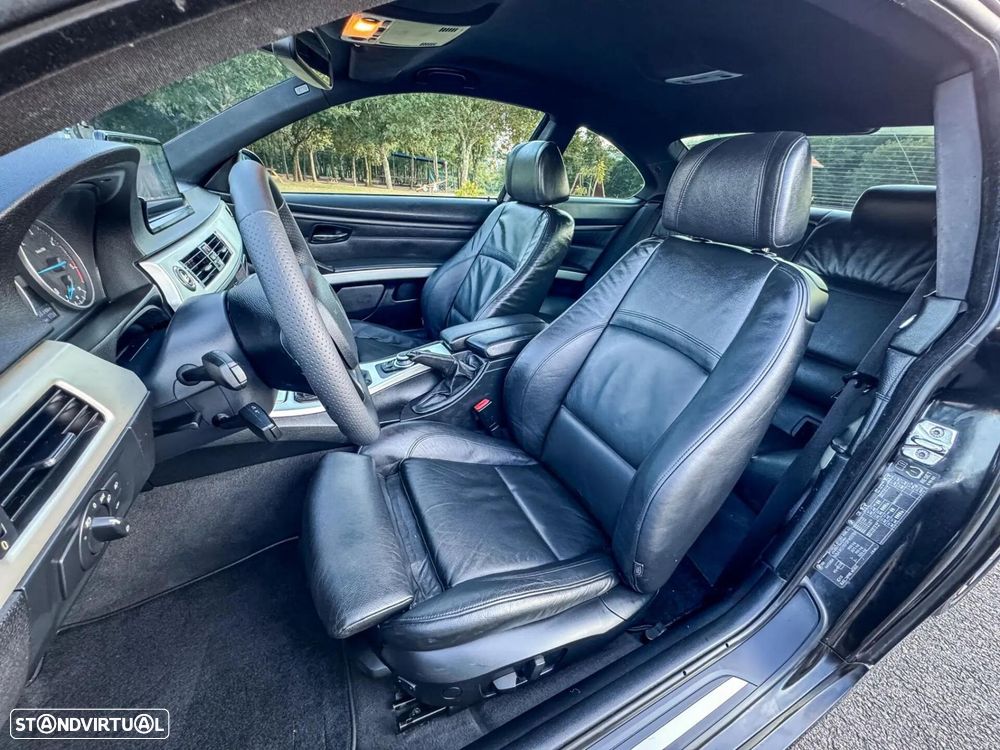 BMW 320 d Coupe - 14