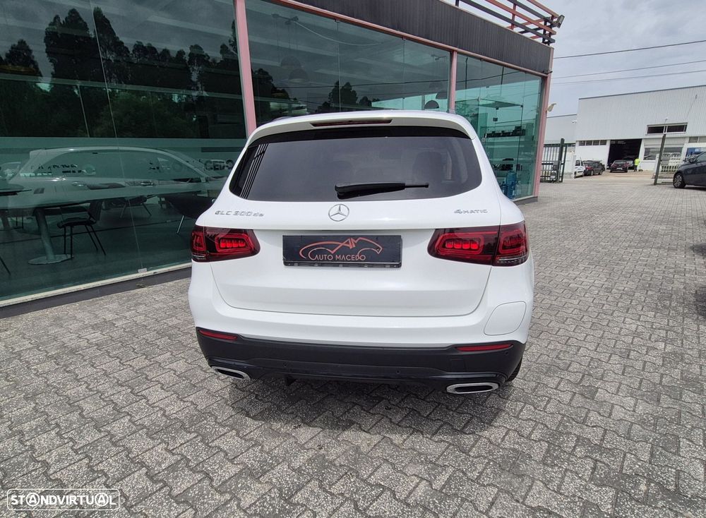 Mercedes-Benz GLC 300 de 4Matic 9G-TRONIC AMG Line Plus - 8