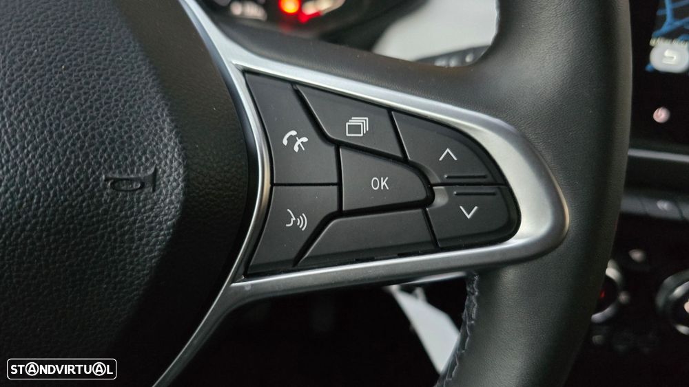 Renault Clio 1.6 E-Tech Full Hybrid Techno - 16