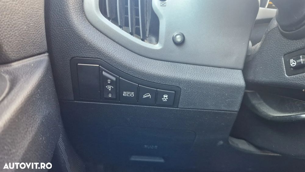 Kia Sportage 2.0 DSL HP 6AT 4x4 Style - 9