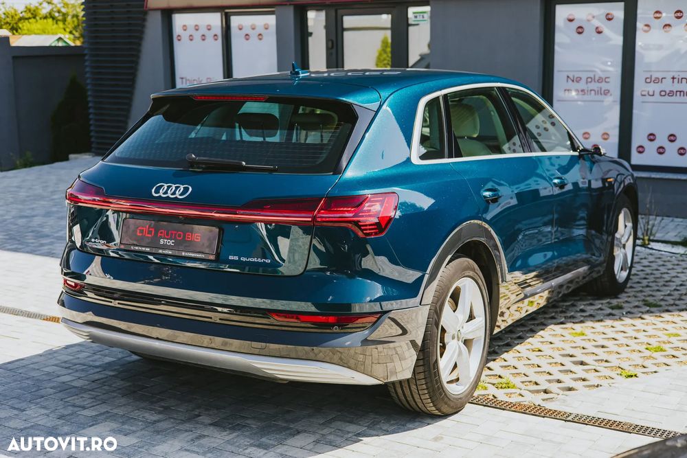 Audi e-tron - 14