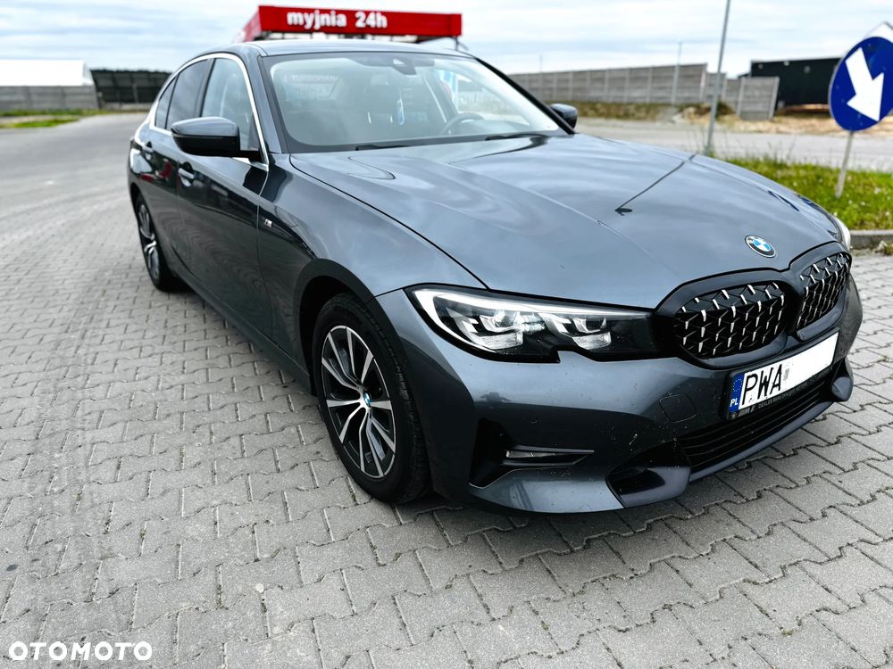 BMW Seria 3 318d Sport Line - 2