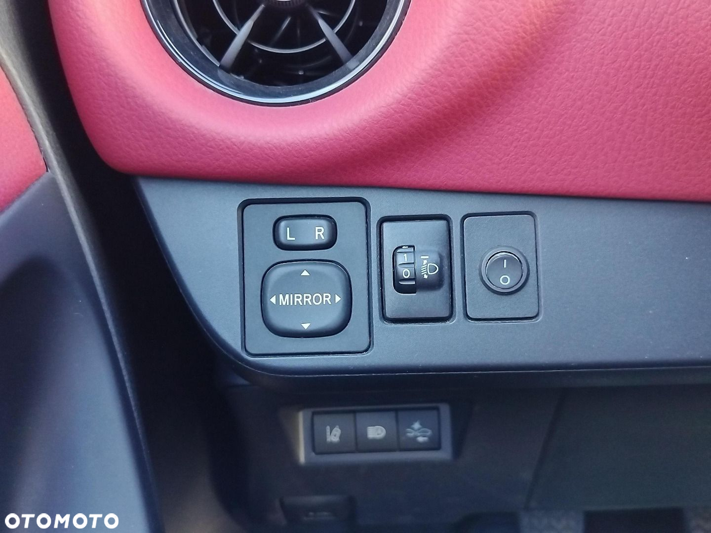 Toyota Yaris - 20