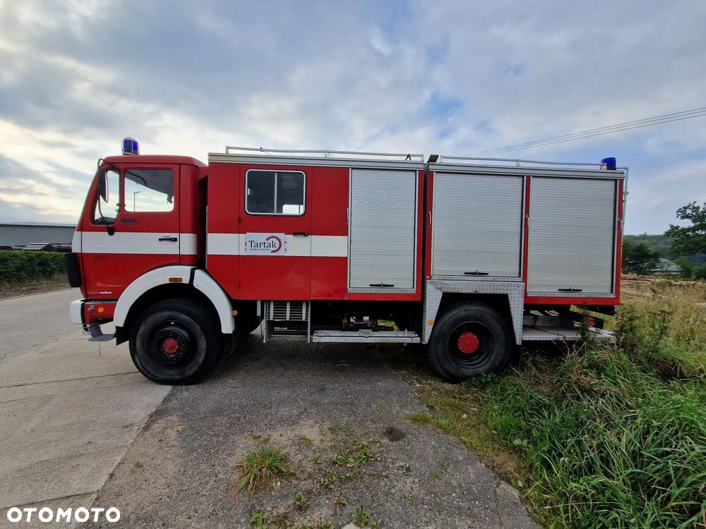 Mercedes-Benz 1619 - 4