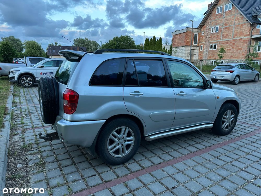 Toyota RAV4 2.0 VVT-i 4x4 - 6