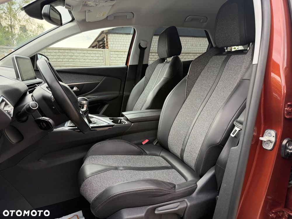 Peugeot 3008 1.2 PureTech Allure S&S - 18