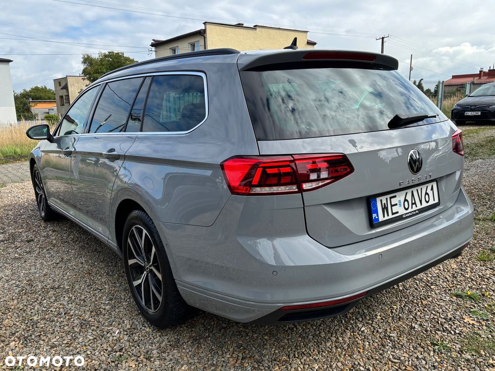 Volkswagen Passat - 8