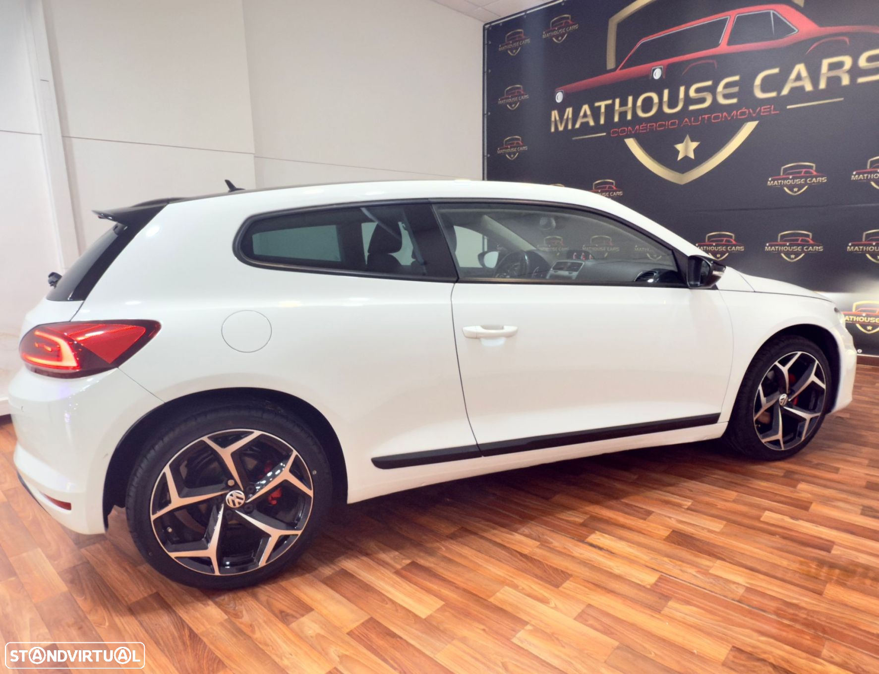 VW Scirocco 2.0 TDI Sport DSG - 4