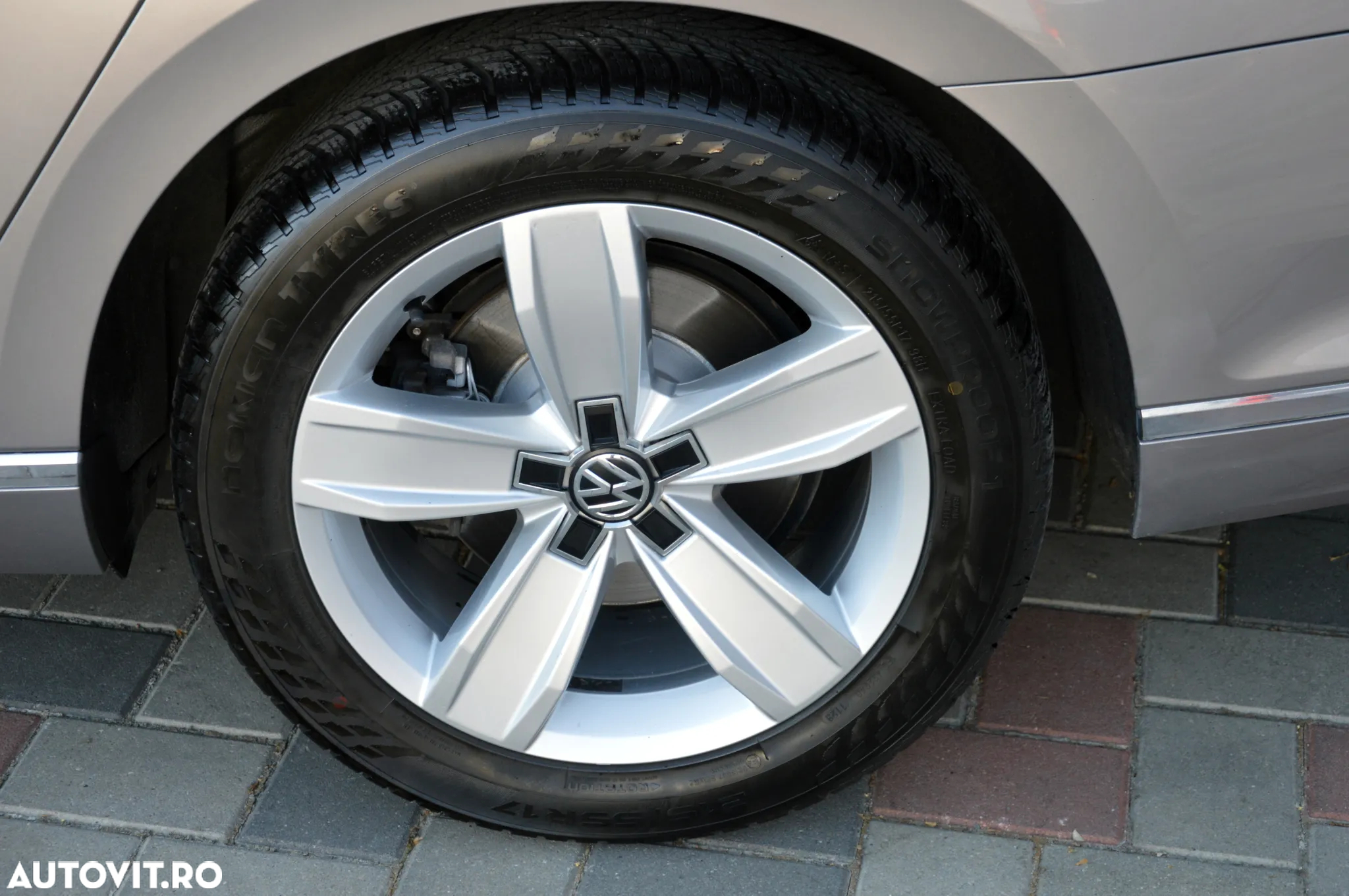Volkswagen Passat 2.0 TDI DSG Highline - 38